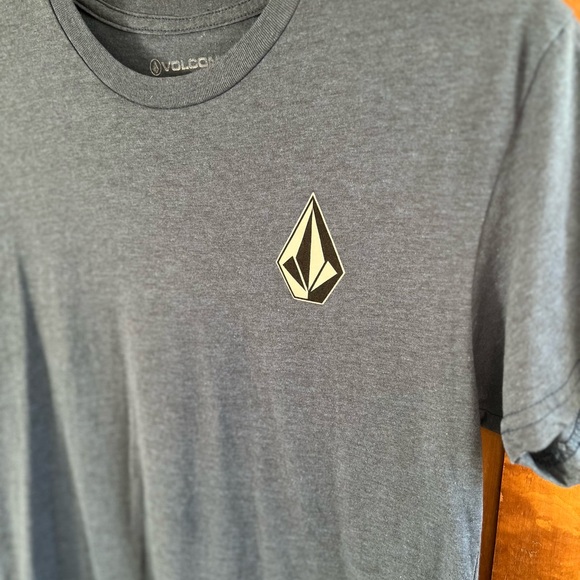 Volcom Men's Charcoal Tee with Logo - Picture 3 of 4